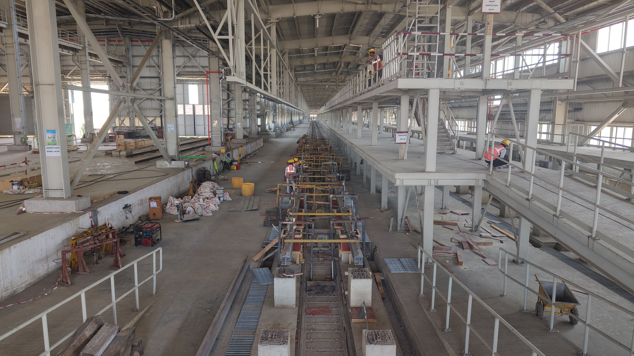 ムンバイ〜アーメダバード高速鉄道プロジェクト向け、スラトにおける建設中の車両基地。